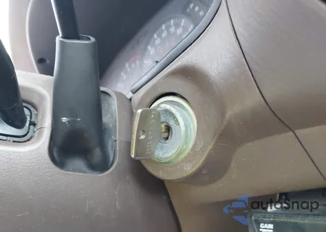 2003 Toyota Tundra Sr5 V8 from USA, damaged, VIN 5TBBT44163S400133